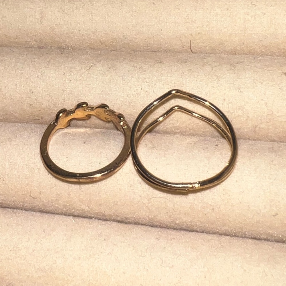 Stackable Gold Tone Leaf Ring Set Size 5/6 - Picture 5 of 6